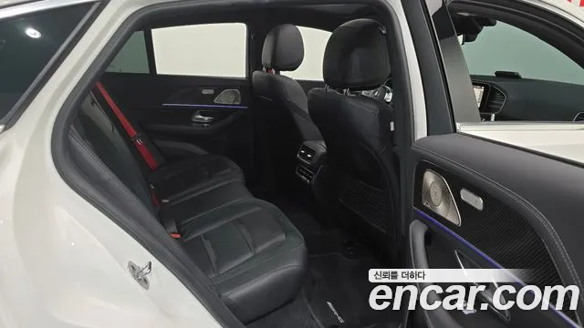Mercedes-Benz GLE-Class — Фото автомобиля 17