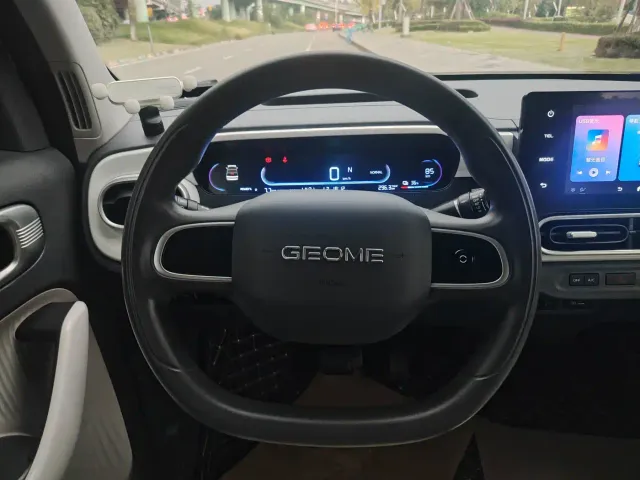 Geely Panda — Фото автомобиля 4