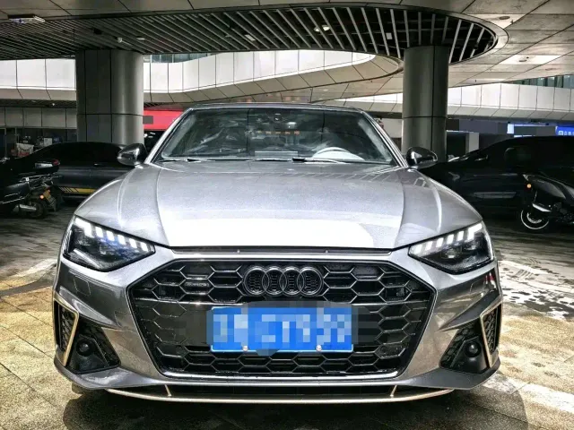 Audi A4L — Фото автомобиля 2