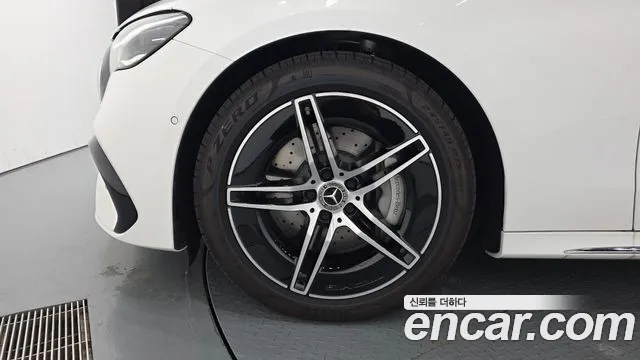 Mercedes-Benz E-Class W214 — Фото автомобиля 5