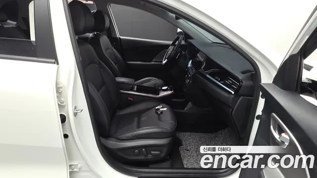 Kia Niro Niro Plus Air — Фото автомобиля 23