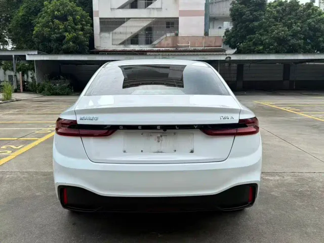 Geely Geometry A — Фото автомобиля 5