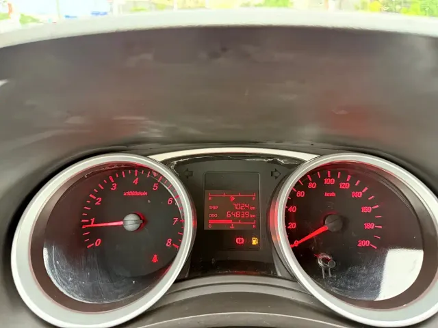Wuling Hongguang — Фото автомобиля 10