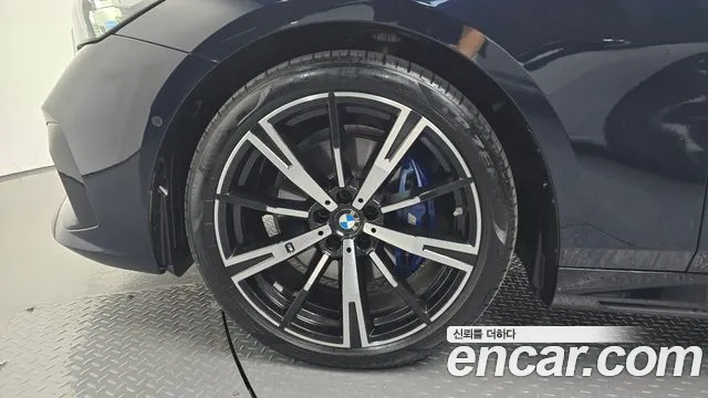 BMW 5 Series G60 — Фото автомобиля 5