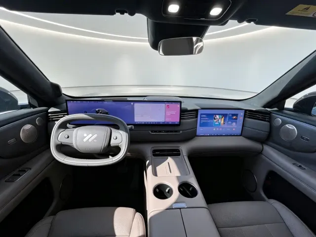IM Motors LS8 — Фото автомобиля 4