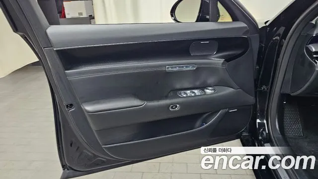 Genesis G90 Бензин 3.5 турбо AWD — Фото автомобиля 22
