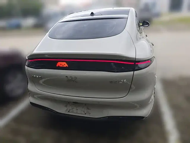 IM Motors LS6 — Фото автомобиля 7