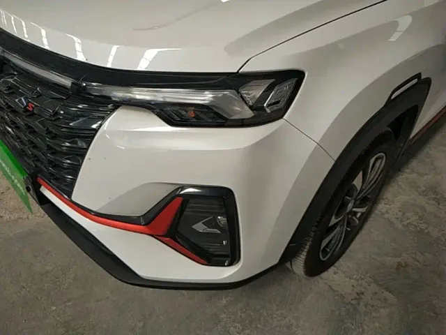 Changan CS35 Plus — Фото автомобиля 23