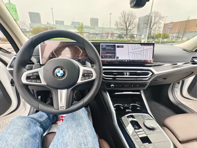 BMW 3 Series — Фото автомобиля 15