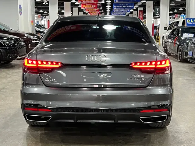 Audi A4L — Фото автомобиля 4