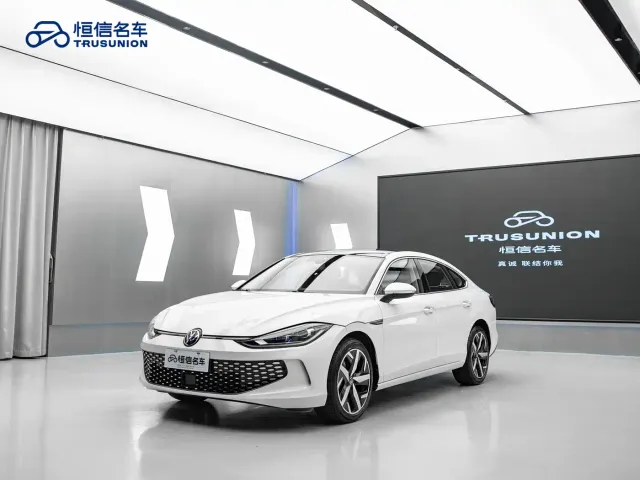 Volkswagen Lamando — Фото автомобиля 3