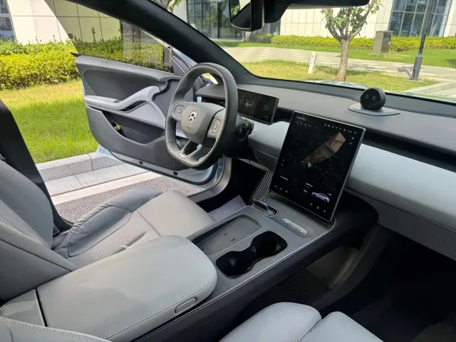 Nio ET5 — Фото автомобиля 22