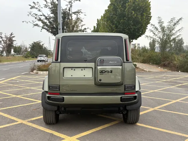 iCAR V23 — Фото автомобиля 8