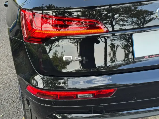 Audi Q5L — Фото автомобиля 19