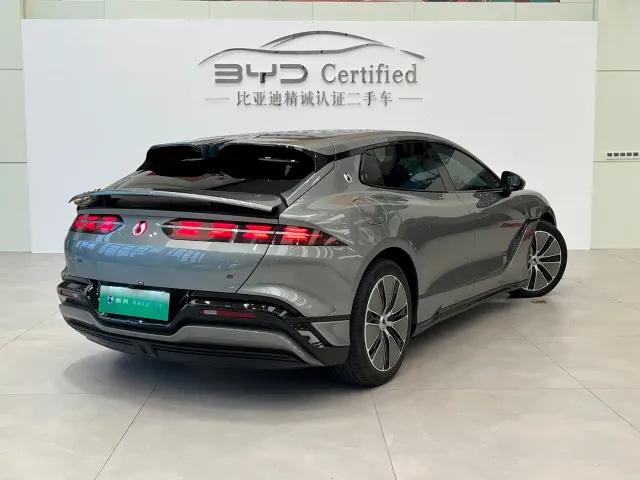 Denza Z9GT — Фото автомобиля 17