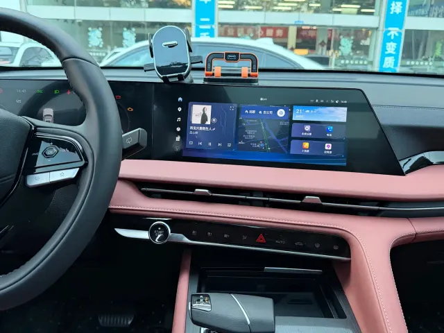Changan CS75 Plus — Фото автомобиля 13