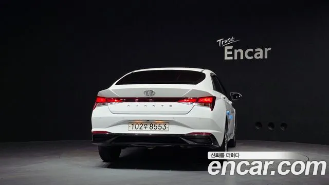 Hyundai Avante CN7 — Фото автомобиля 4