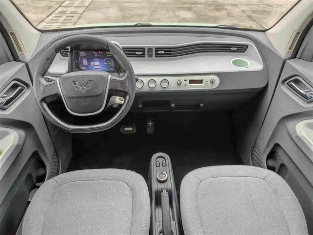 Wuling Hongguang Mini EV — Фото автомобиля 9