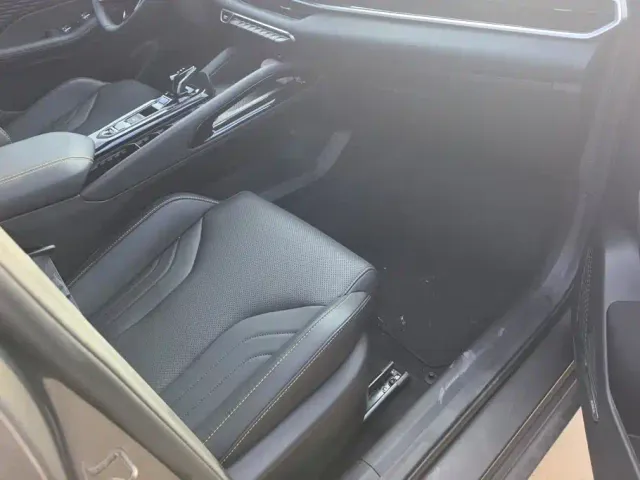 Geely Binyue — Фото автомобиля 8