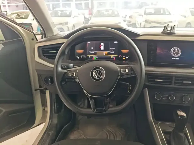 Volkswagen Polo — Фото автомобиля 10