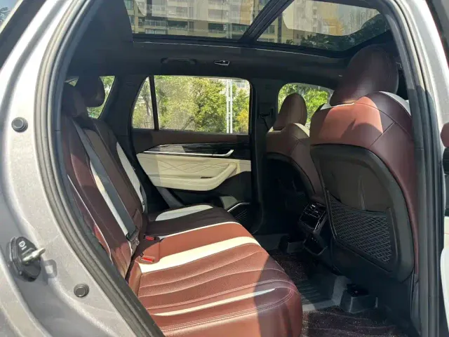 Geely Xingyue L — Фото автомобиля 17