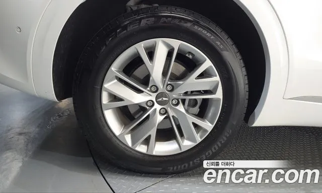 Genesis GV70 — Фото автомобиля 5
