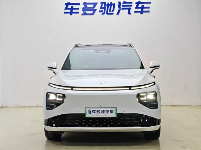 Xpeng G9 — Фото автомобиля 2