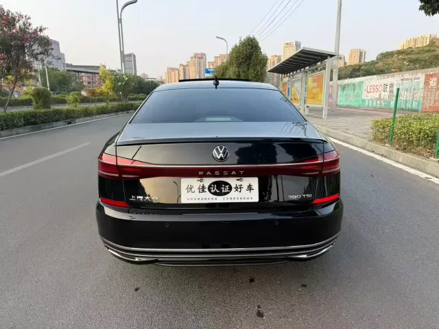 Volkswagen Passat — Фото автомобиля 11