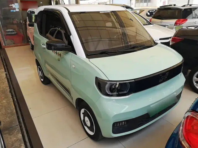 Wuling Hongguang Mini EV — Фото автомобиля 3