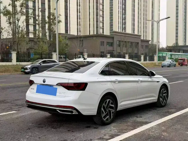 Volkswagen Sagitar — Фото автомобиля 8
