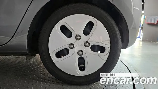 Kia RAY Новый Kia Ray Фургон — Фото автомобиля 20