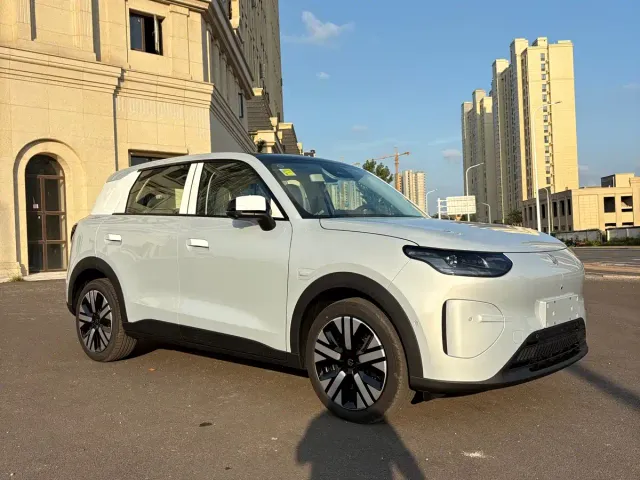 Leapmotor A10 — Фото автомобиля 3