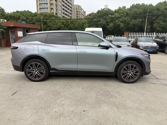 Voyah Auto Voyah Zhiyin 2025 Model 2WD Huawei Qiankun Edition — Фото автомобиля 4