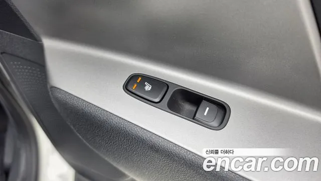 Kia Niro — Фото автомобиля 16