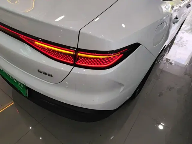 BYD Seal 05 DM-i — Фото автомобиля 7