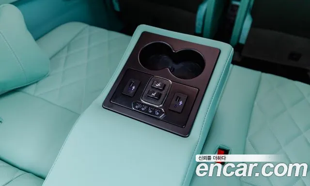 Kia Carnival — Фото автомобиля 15