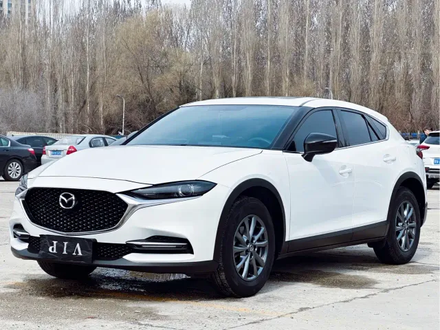 Фотография автомобиля — Mazda CX-4