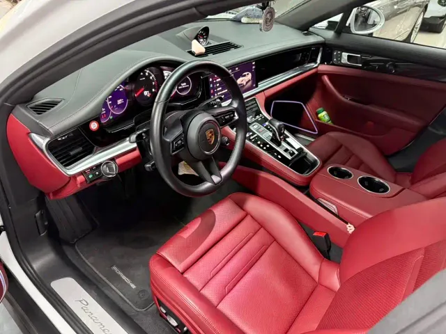 Porsche Panamera — Фото автомобиля 7