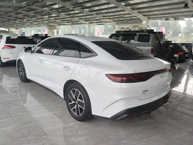 BYD Qin L — Фото автомобиля 4