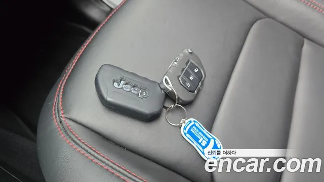 Jeep Wrangler JL — Фото автомобиля 14