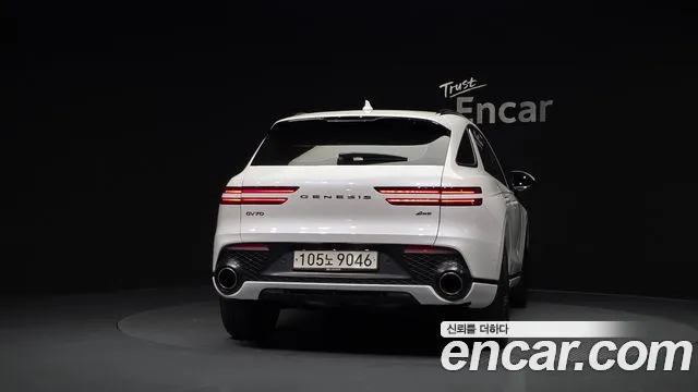 Genesis GV70 — Фото автомобиля 4