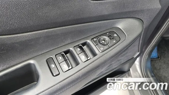 Hyundai Santafe — Фото автомобиля 27