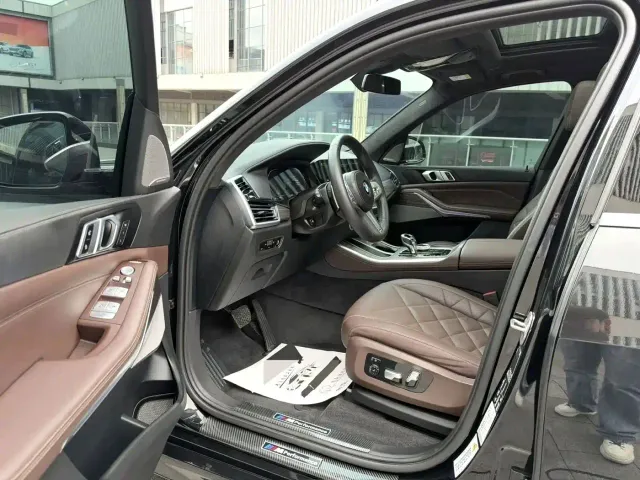 BMW X5 — Фото автомобиля 4