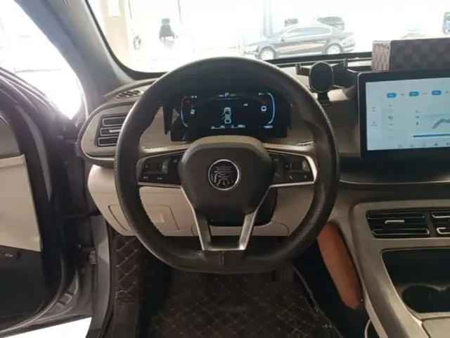 BYD Qin PLUS — Фото автомобиля 10
