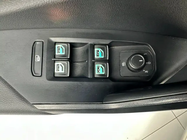 Volkswagen Sagitar — Фото автомобиля 14