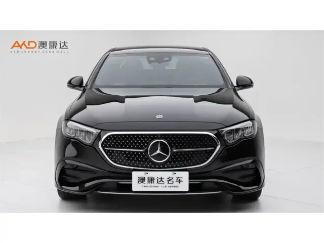 Mercedes-Benz E-Class — Фото автомобиля 2