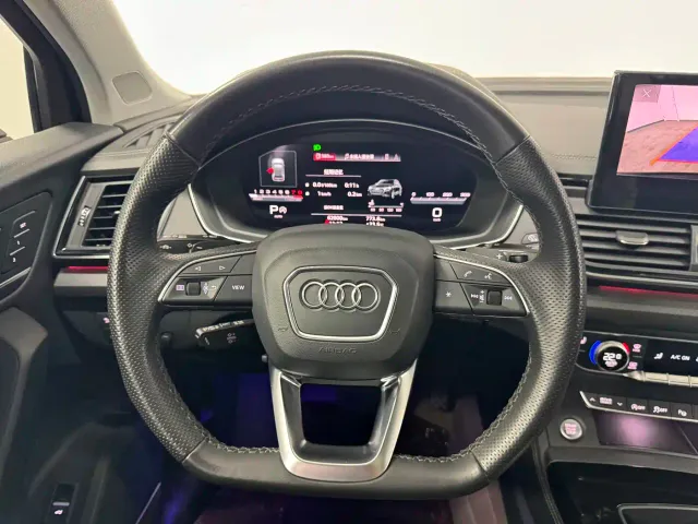 Audi Q5L — Фото автомобиля 10