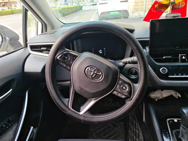 Toyota Corolla — Фото автомобиля 15