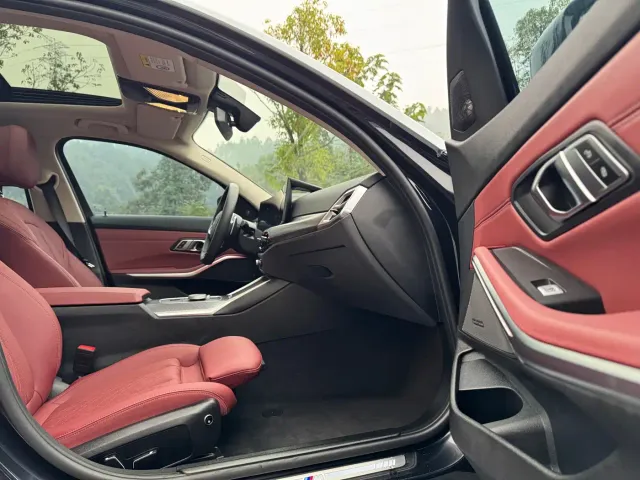 BMW 3 Series — Фото автомобиля 16