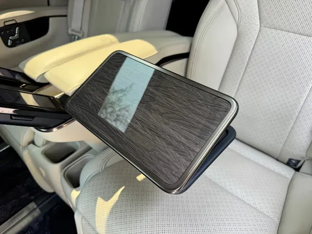 Toyota Vellfire — Фото автомобиля 12